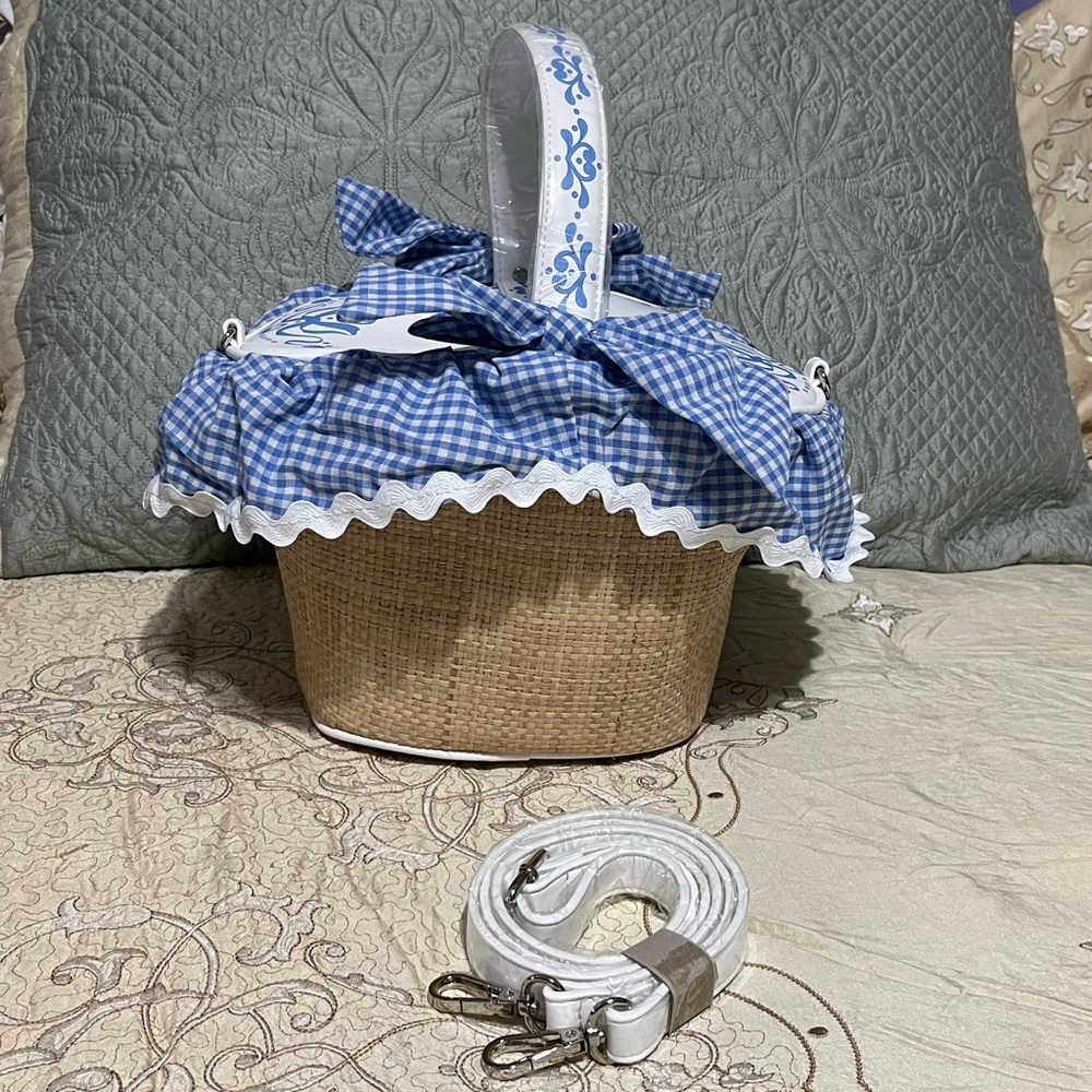 COUNTRY GINGHAM PICNIC BASKET SHOULDER /HANDBAG APPROX: 7"H x 5" D  NEW